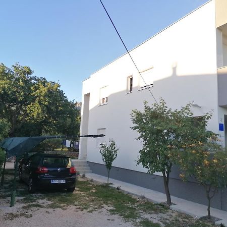 Apartments Lota ستاريغغاد باكلينتسا المظهر الخارجي الصورة