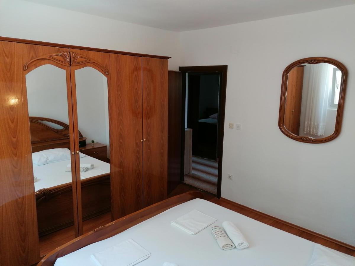 Apartments Lota ستاريغغاد باكلينتسا المظهر الخارجي الصورة